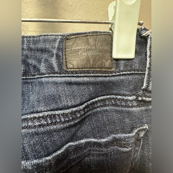 American Eagle Distressed Skinny Jeans - Picture 4 of 8